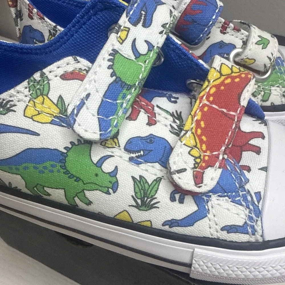 Converse Chuck Taylor All Star Toddler Boys Shoes Size 9 kids Dinosaur shoes
